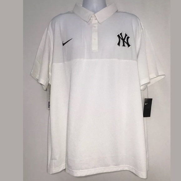 NEW YORK YANKEES WHITE SHORT SLEEVE POLO MEN/'S SIZE LARGE NEW WITH TAGS